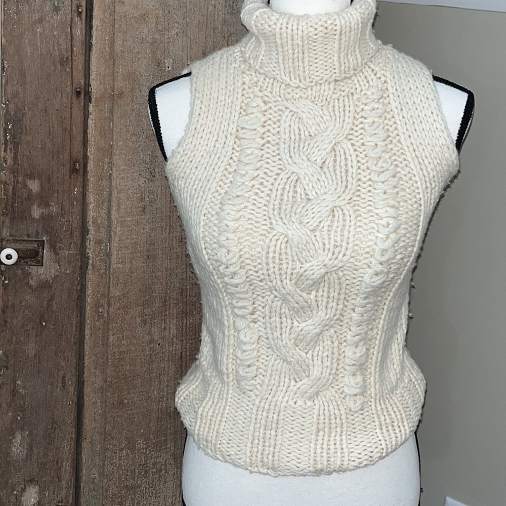 BCBG Maxazria Sleeveless Wool High Neck Turtleneck Cream Classic-XS
